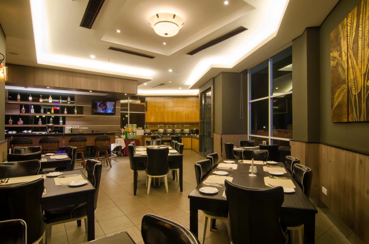 Mariner Hotel ลาบวน ภายนอก รูปภาพ
